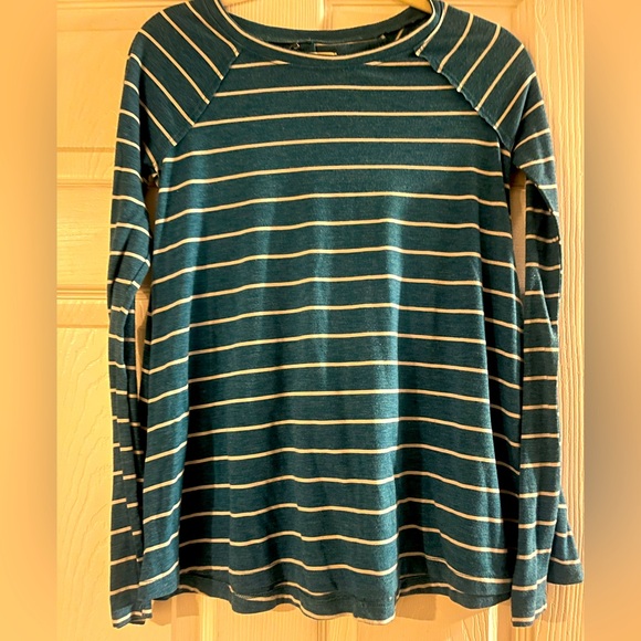 Hollister Tops - Hollister XS teal/white stripe long sleeve tunic style top